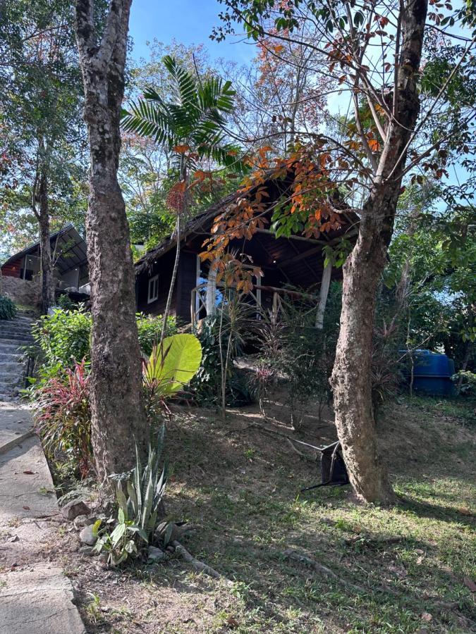 Koh Mook Mountain View Hotel Exterior photo