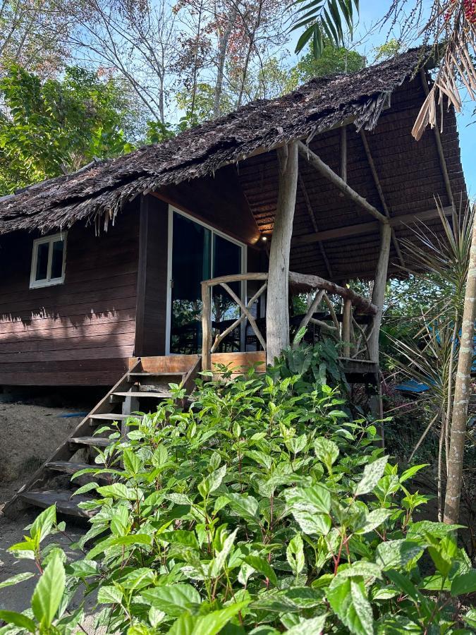 Koh Mook Mountain View Hotel Exterior photo