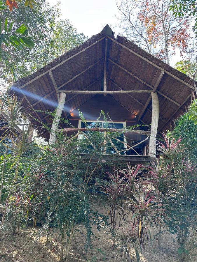 Koh Mook Mountain View Hotel Exterior photo