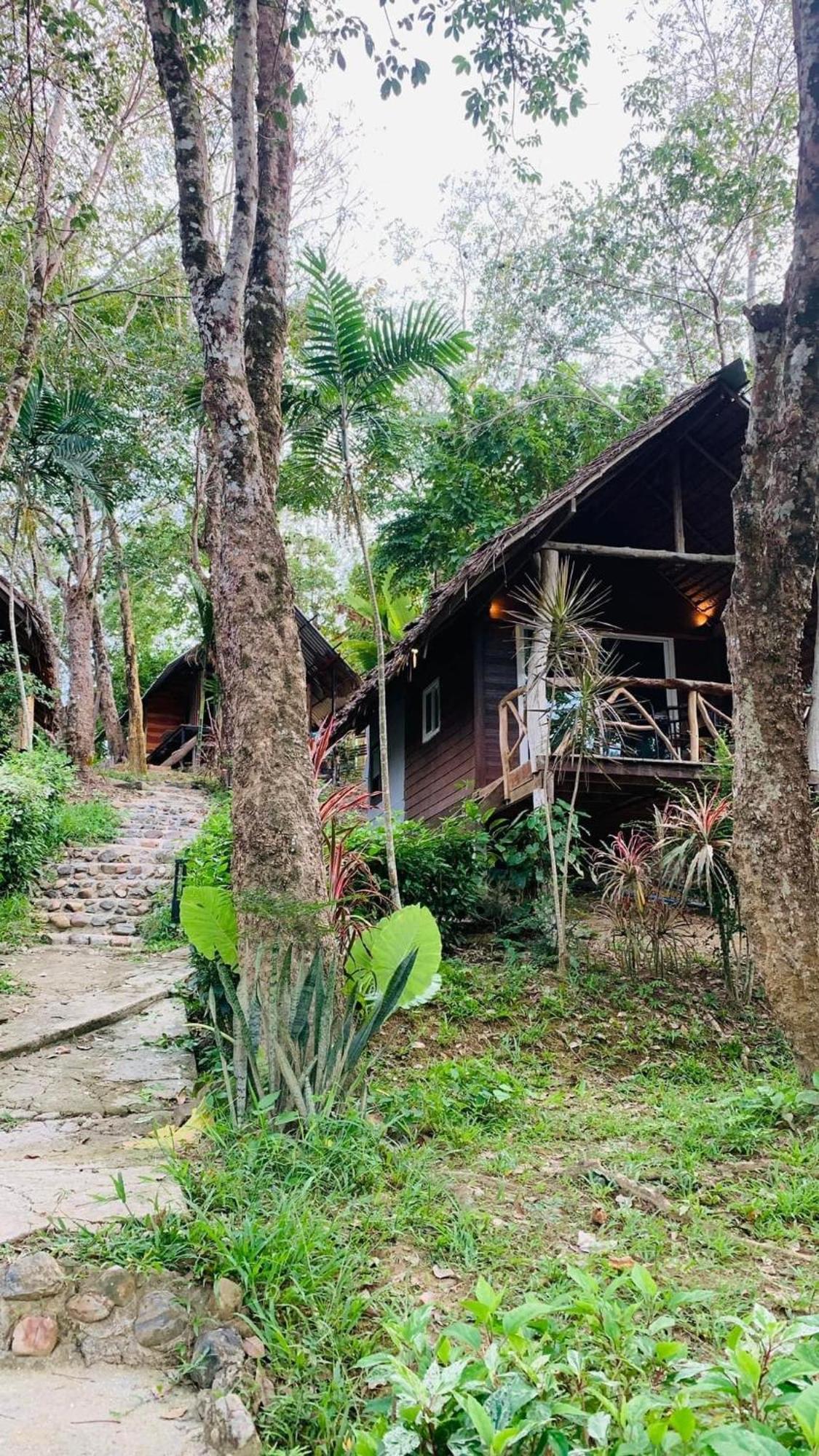 Koh Mook Mountain View Hotel Exterior photo