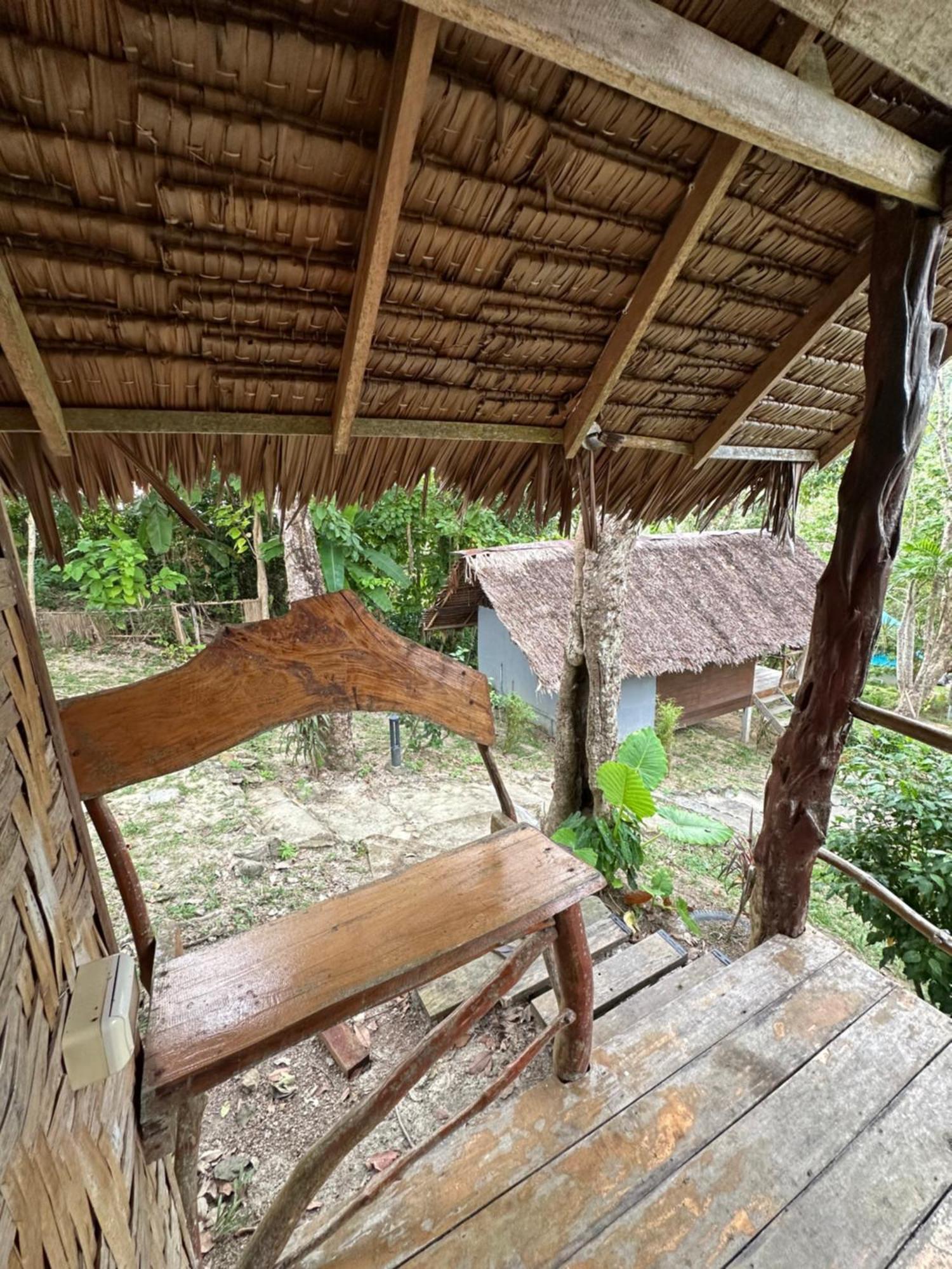 Koh Mook Mountain View Hotel Exterior photo