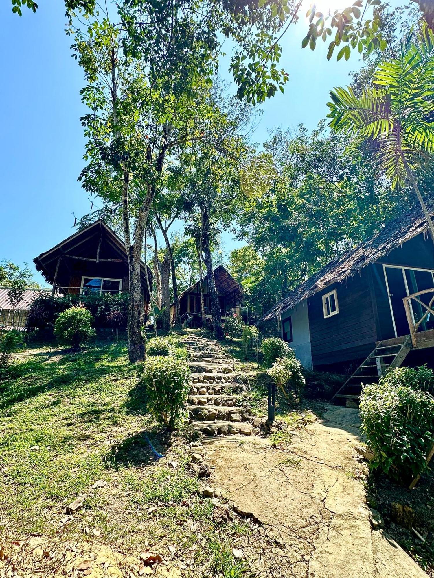 Koh Mook Mountain View Hotel Exterior photo